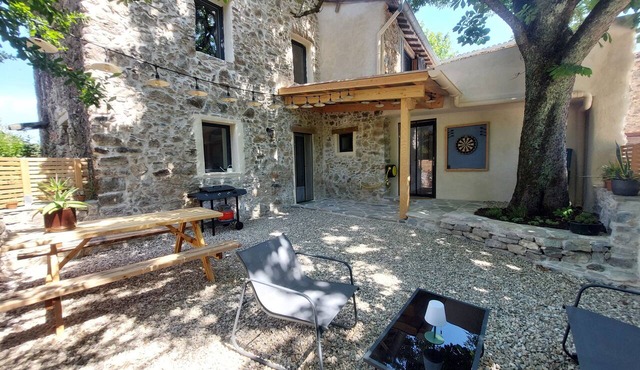 The Chestnut Tree Cottage (2 to 4 people)