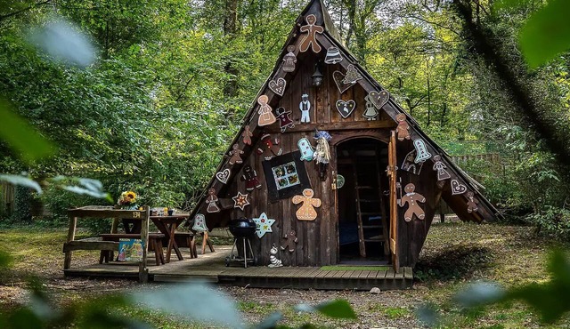 Witch's Cabin (sleeps 3)
