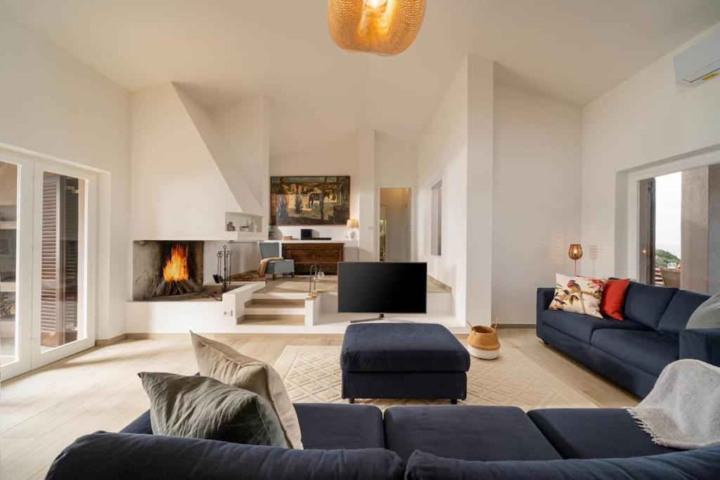 Photo of Livingroom in Costa Paradiso